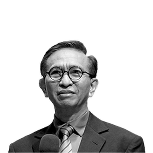Pdt. Eluzai Frengky Utana